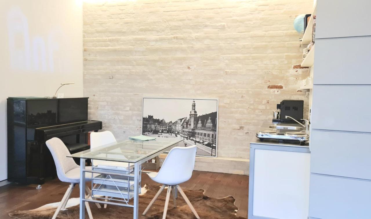 Apartamento Loft Im Hundertjaehrigen Backhaus Leipzig Exterior foto