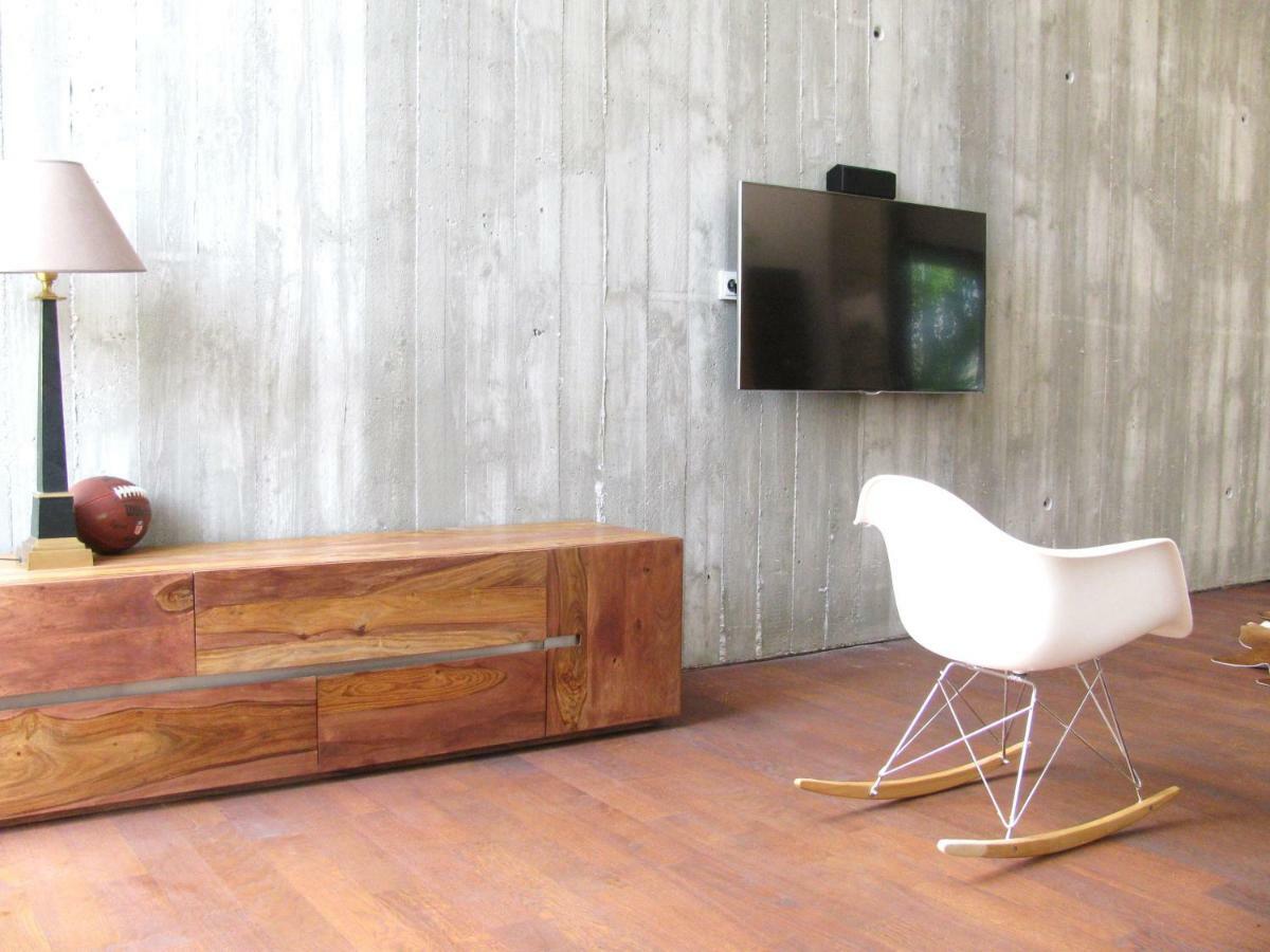 Apartamento Loft Im Hundertjaehrigen Backhaus Leipzig Exterior foto